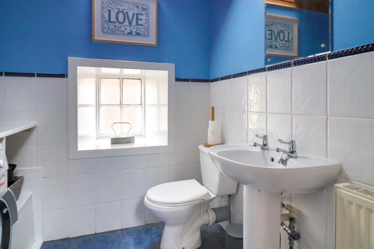 Whinstone Holiday Home In Falkland - Sleeps 8 エクステリア 写真