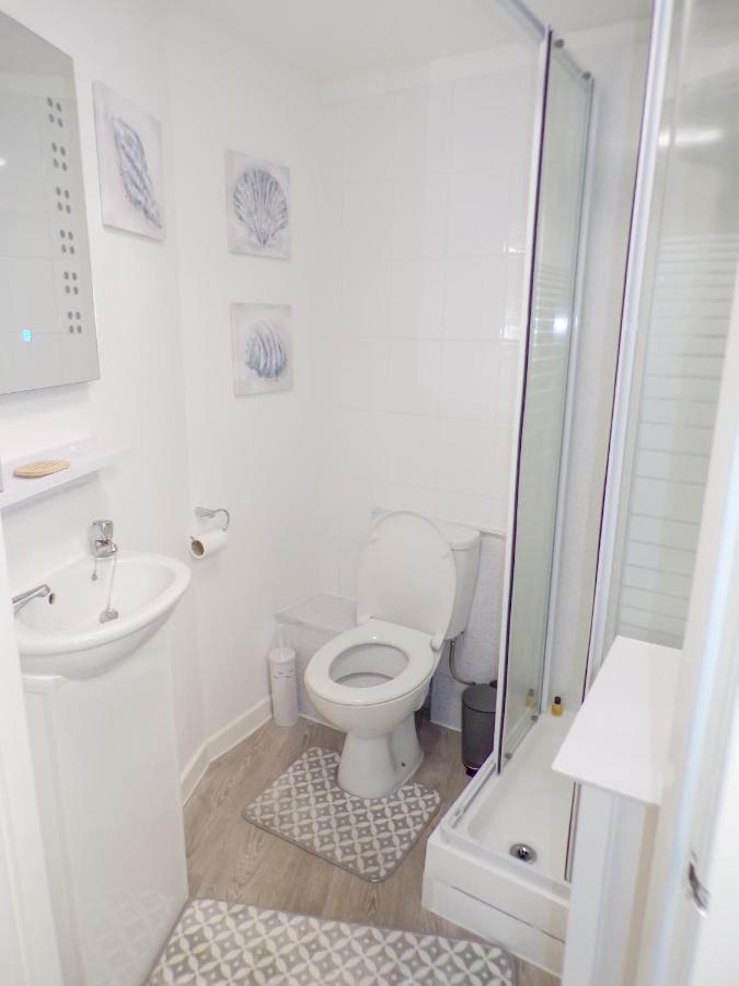 Whinstone Holiday Home In Falkland - Sleeps 8 エクステリア 写真