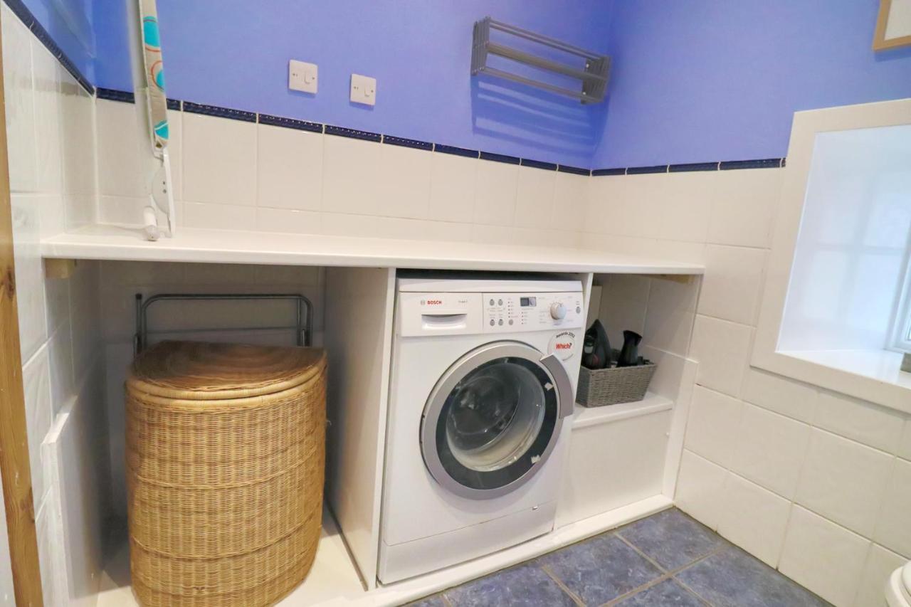 Whinstone Holiday Home In Falkland - Sleeps 8 エクステリア 写真