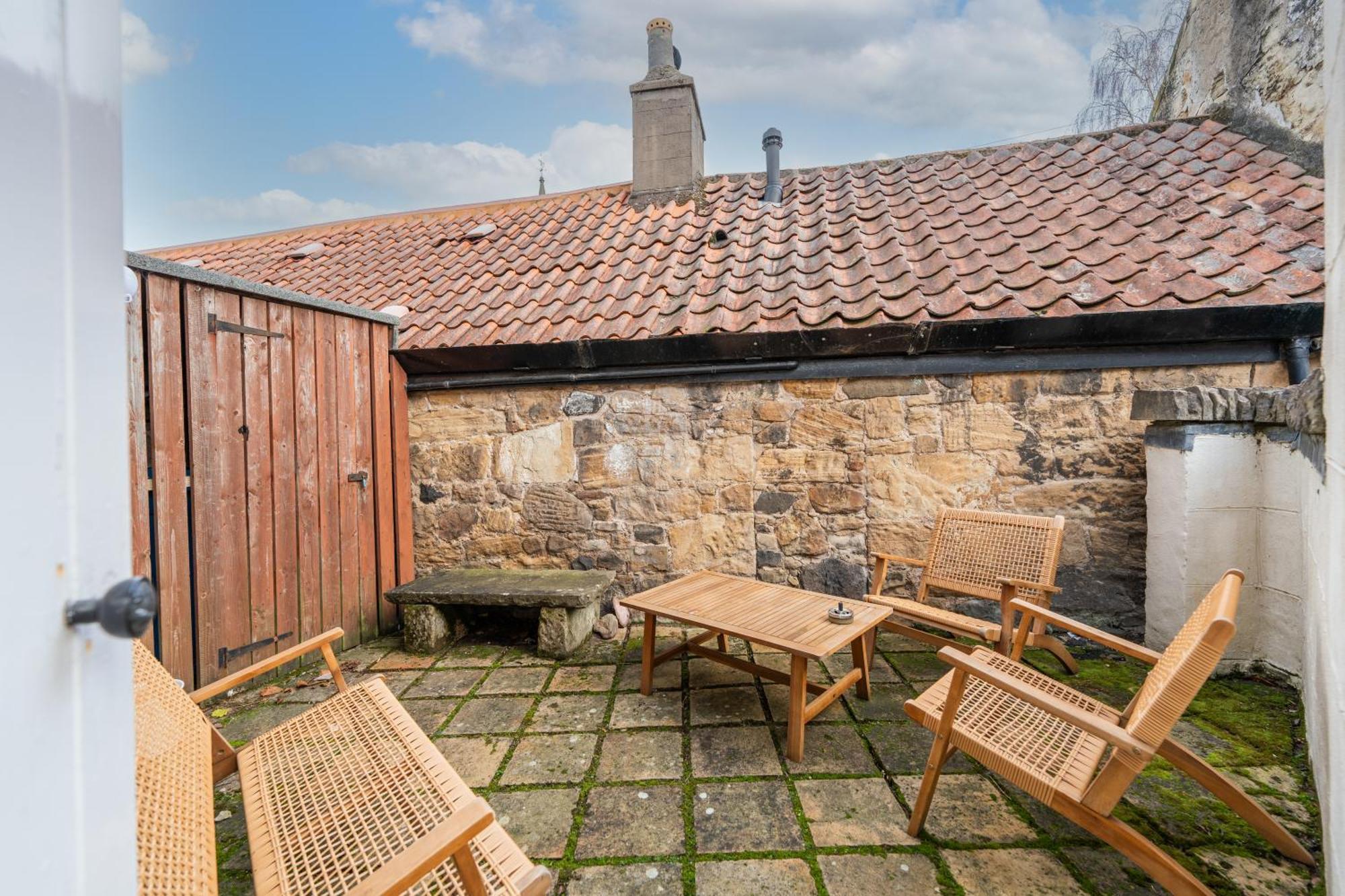 Whinstone Holiday Home In Falkland - Sleeps 8 エクステリア 写真